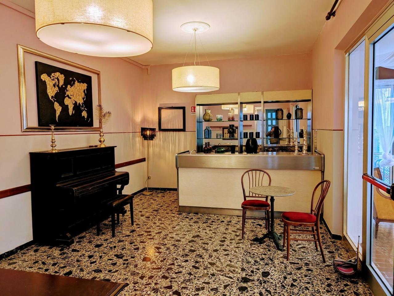Villa Antonietta Rooms & Coffee チェゼナーティコ エクステリア 写真