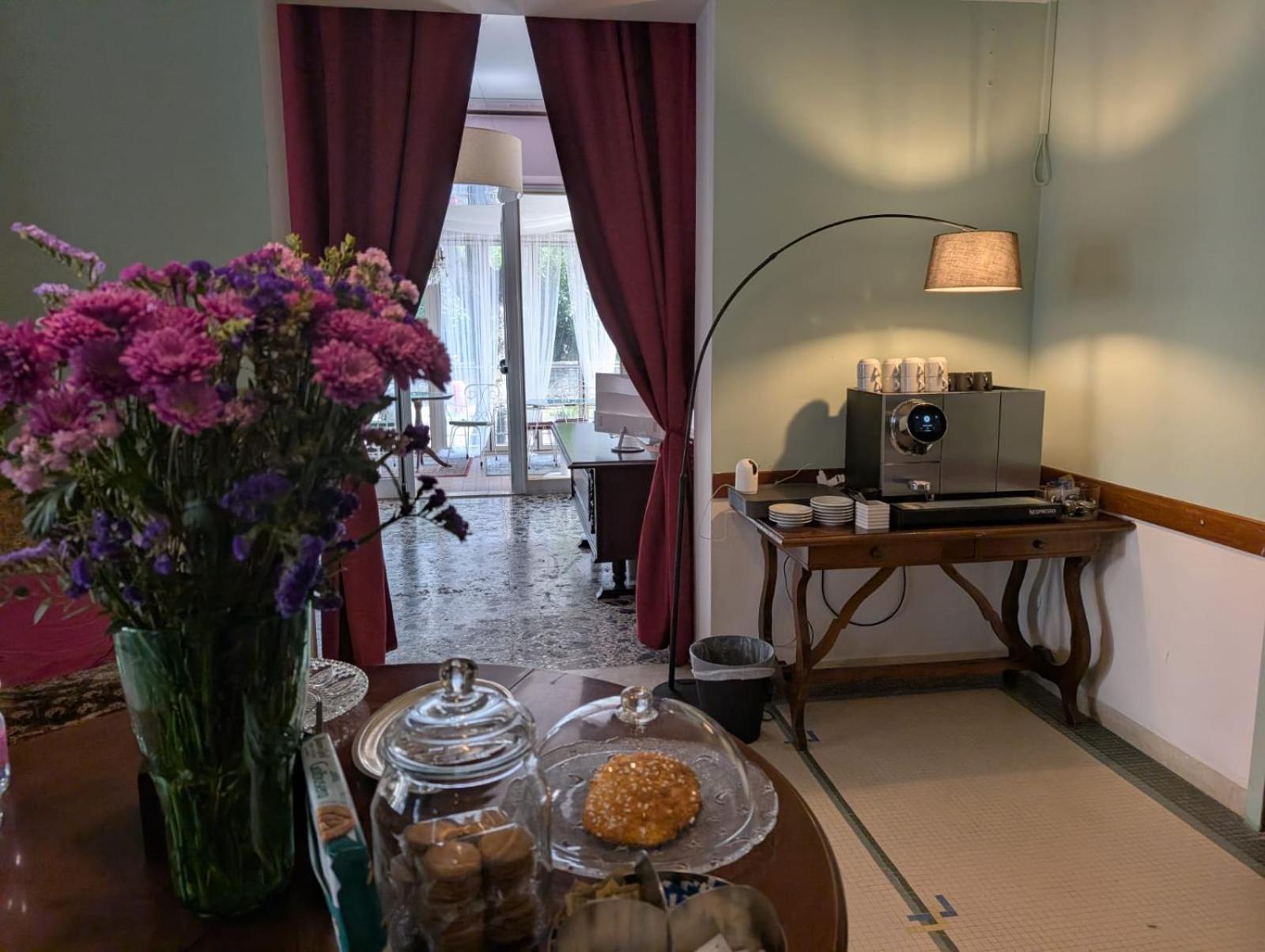 Villa Antonietta Rooms & Coffee チェゼナーティコ エクステリア 写真